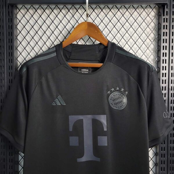 Camisa do Bayern de Munique Preta Temporada 23/24 - Torcedor - Image 3