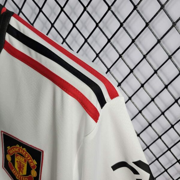 Camisa do Manchester United Branca Temporada 23/24 - Torcedor - Image 8